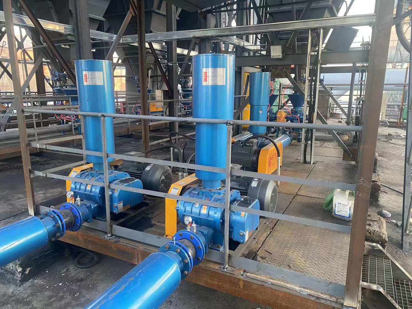 Shandong Yinchi, təkmilləşdirilmiş materialların idarə edilməsi üçün inqilabi avtomatik qidalandırıcı pnevmatik daşıma maşını sistemini işə saldı